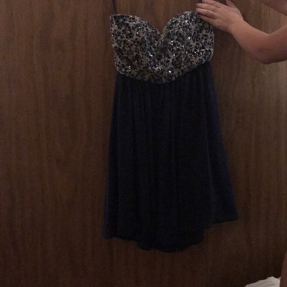 A navy sparkly dress - Picture 1 of 2